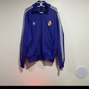 Real madrid full zipp sweater size xl